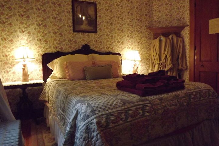 Room 38 of 100