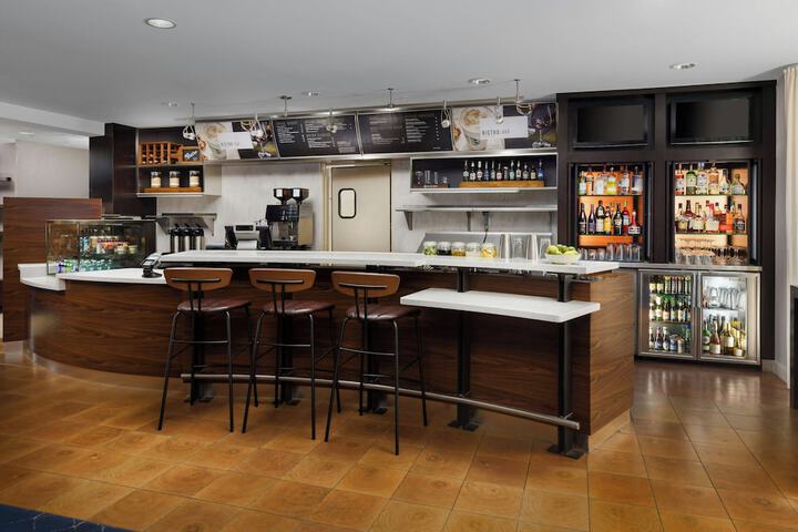 Courtyard by Marriott Salinas Monterey