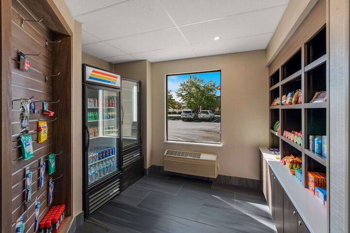 Comfort Inn & Suites Tipp City Dayton North I-75