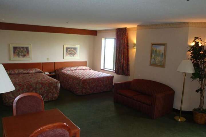 Room 21 of 33
