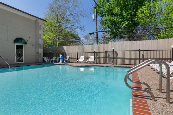 Pool 5 of 24