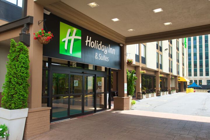 Hotel 2 of 53
