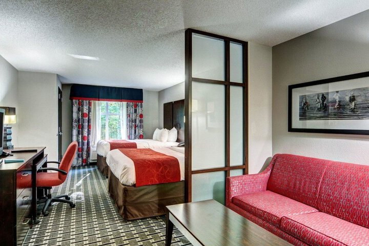 Room 17 of 36