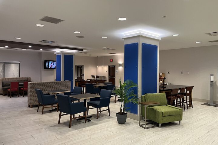 Holiday Inn Express & Suites Williamsport by IHG