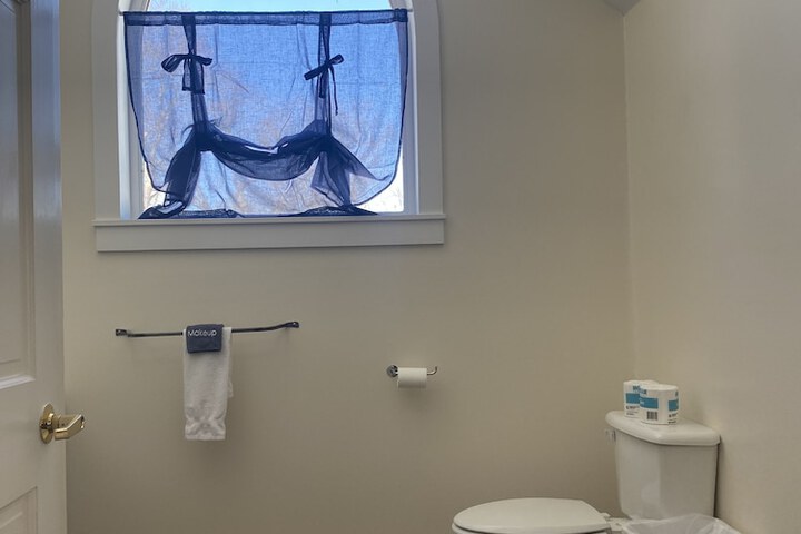 Room 218 of 294