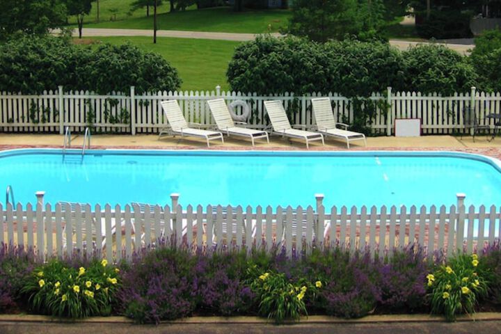 Kirkwood Inn