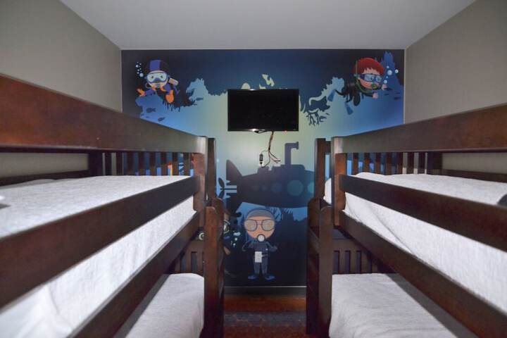Room 30 of 39