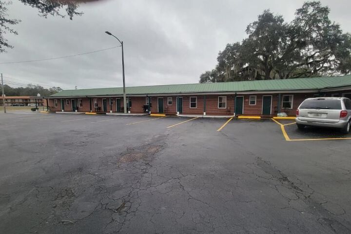 Gandy Motor Lodge