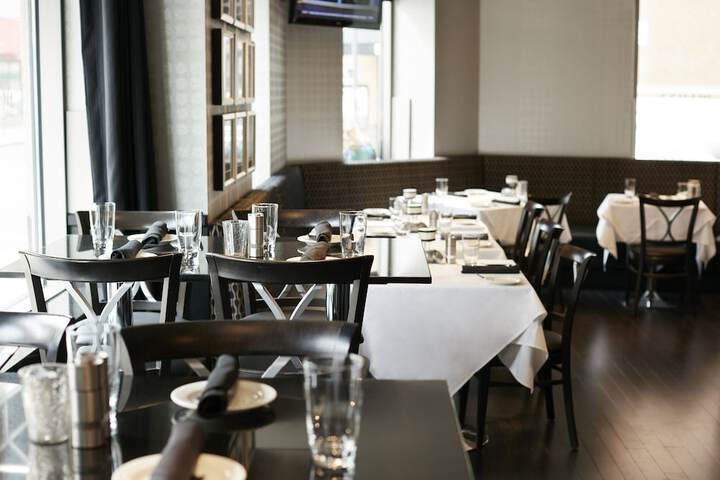 Dining 72 of 91