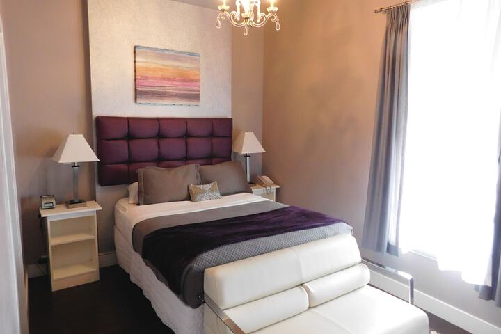 Room 16 of 36