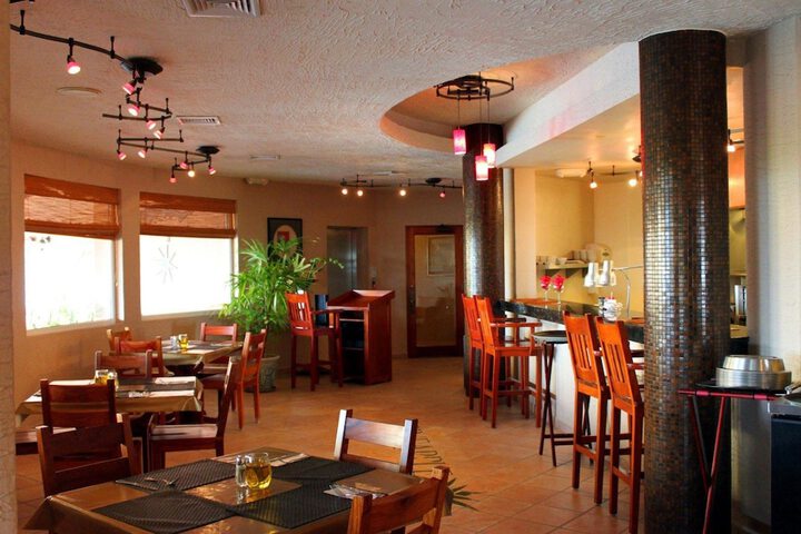 Dining 44 of 59