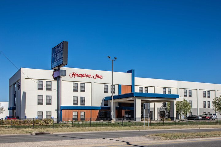Hampton Inn Hutchinson
