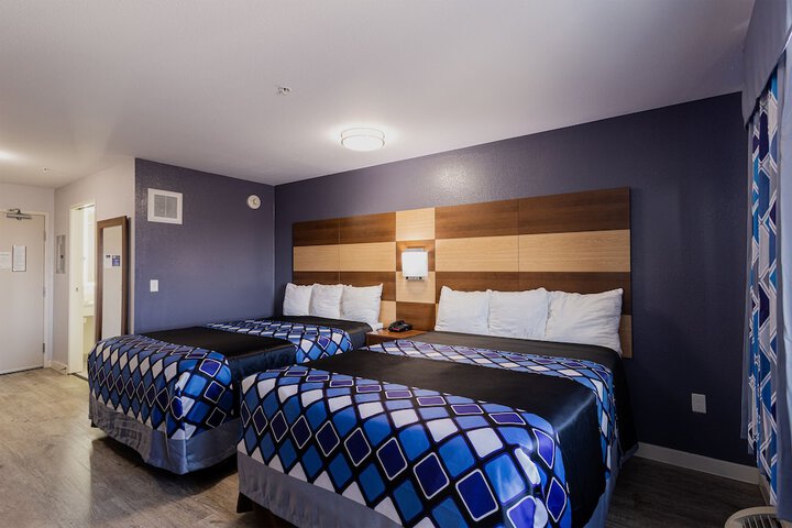 Room 2 of 13