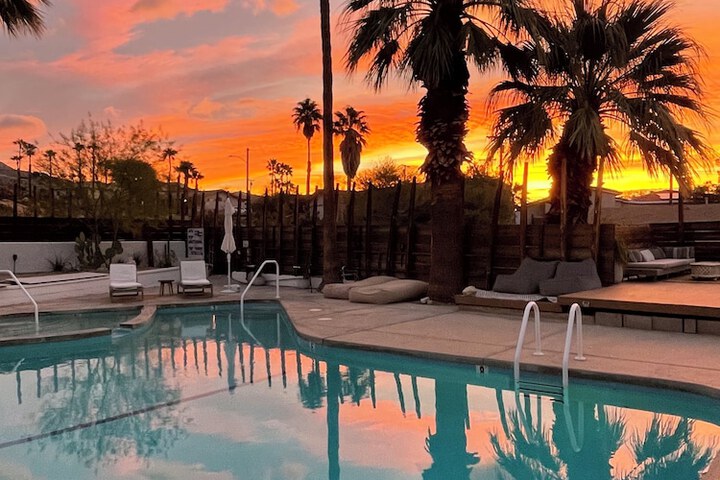 Pool 10 of 85