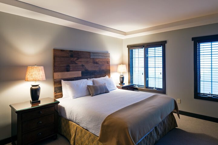 Room 54 of 84