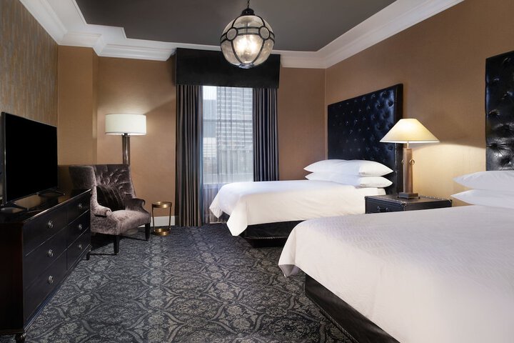 Room 133 of 212