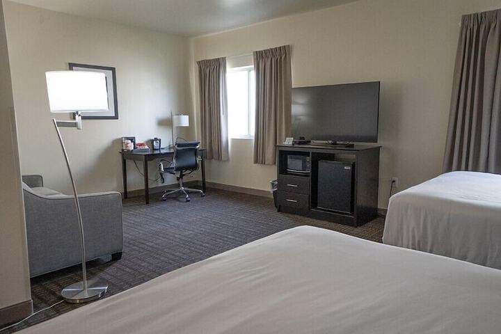 Cobblestone Inn & Suites - Sheldon