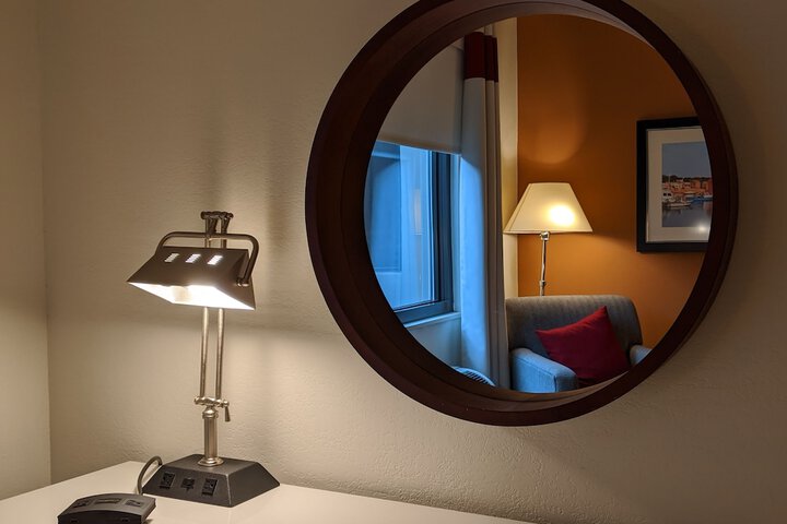 Four Points by Sheraton Boston Logan Airport Revere