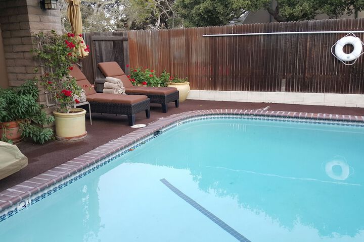 Pool 7 of 55