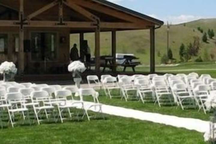 RiverStone Family Lodge