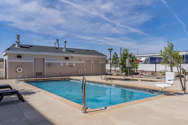 Pool 4 of 32
