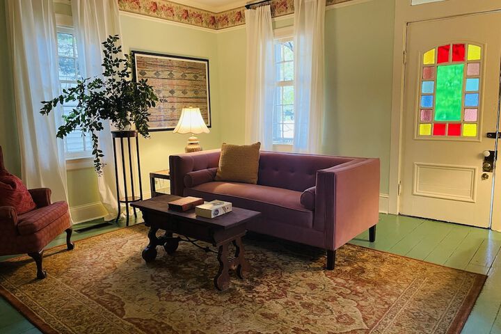 Room 27 of 61