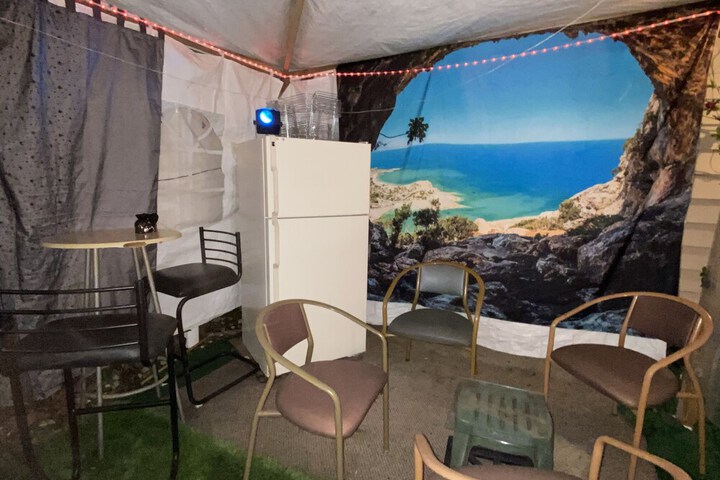 Nice 2 bedroom Apt With Patio