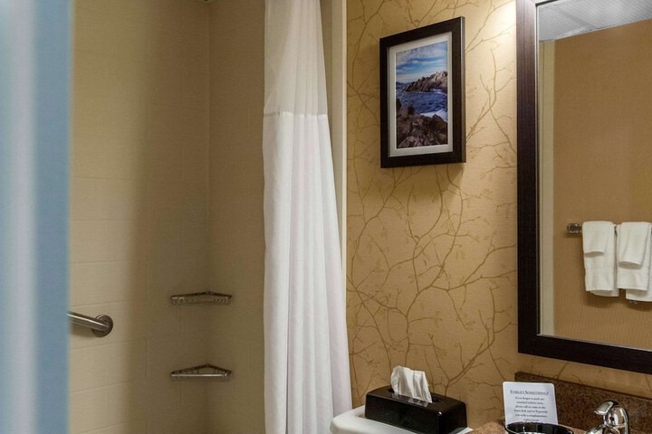 Room 21 of 42