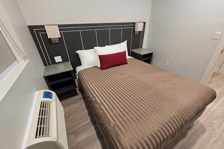 Sahara Courtyard Inn Penticton