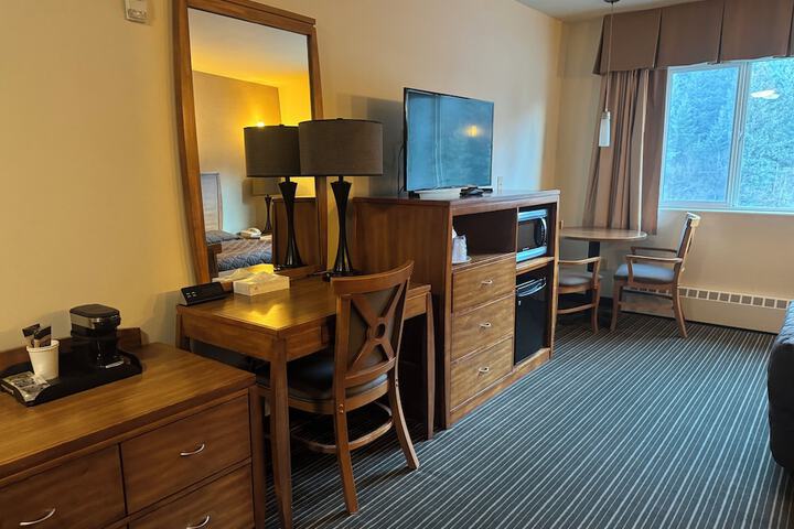 Breeze Inn