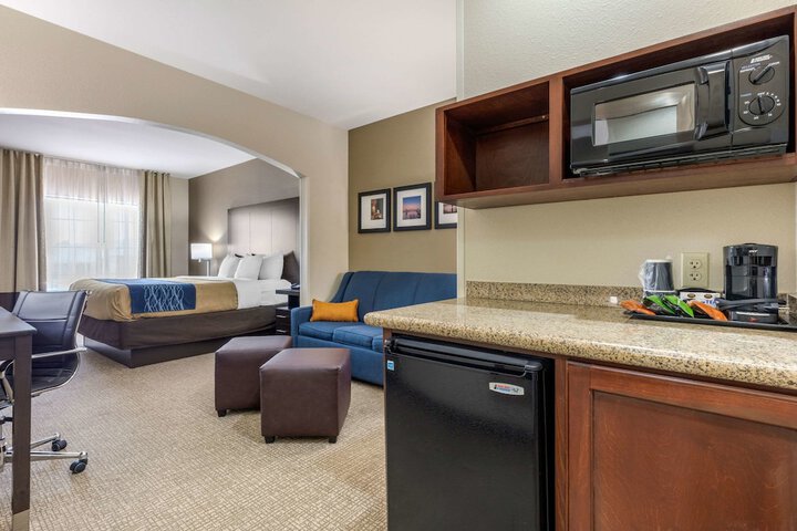 Room 30 of 63