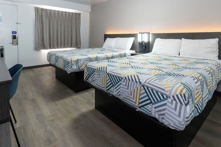 Room 12 of 15