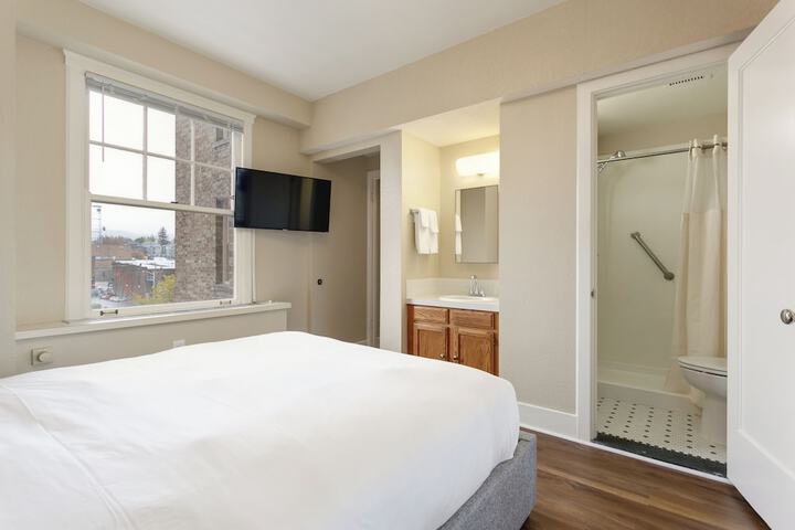 Hotel Leo