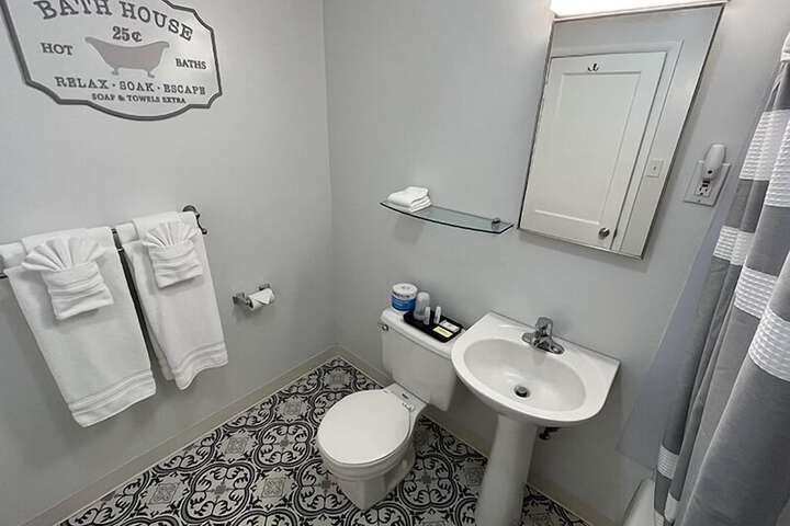 Room 47 of 49