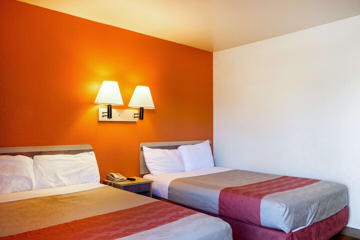 Motel 6 Mojave CA