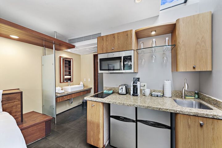 14 West Hotel