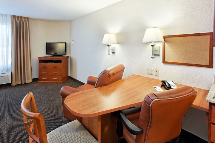Room 57 of 85