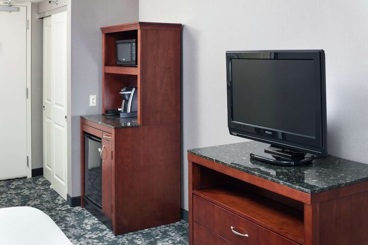 Hilton Garden Inn Naperville / Warrenville