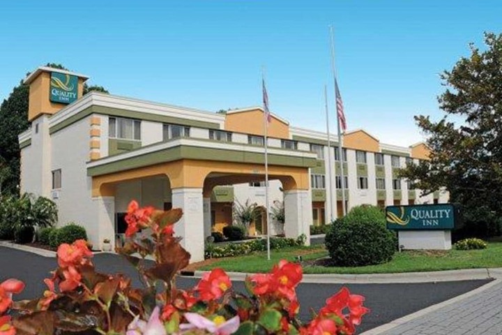 Hotel 4 of 28
