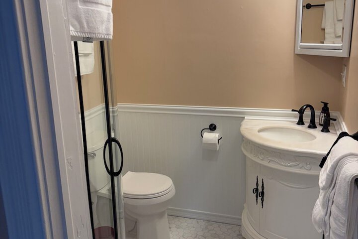 Hudson Manor Bed and Breakfast