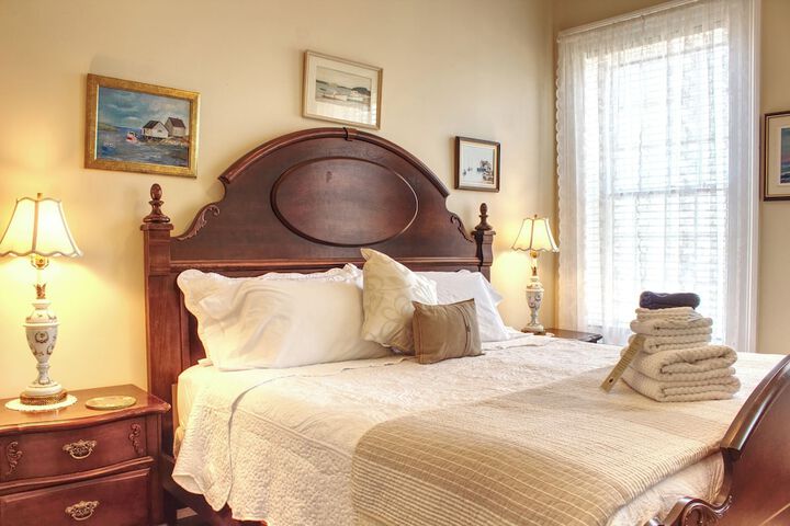 Room 11 of 39