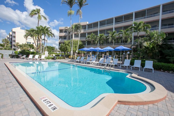 Marco Beach Vacation Suites