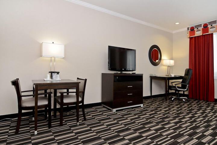 Room 42 of 58