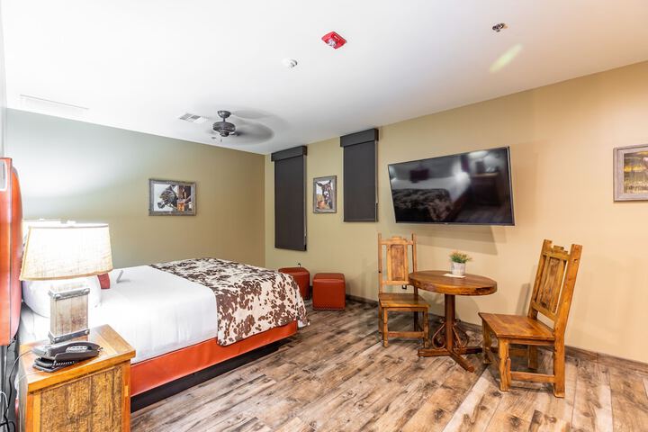Room 28 of 59