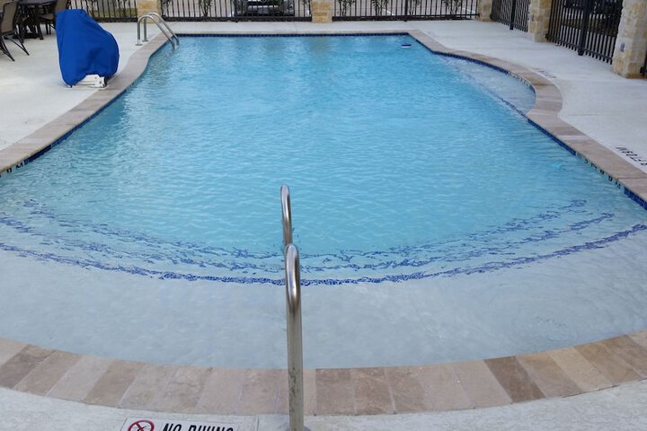 Pool 13 of 48