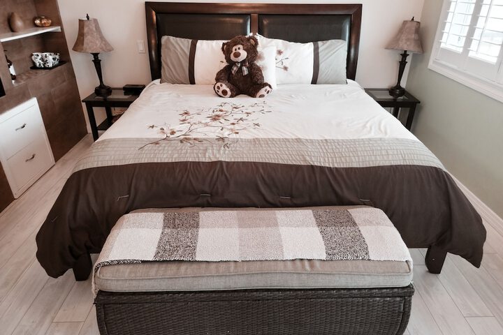 Room 51 of 190