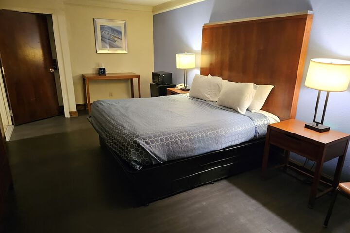 Room 67 of 86