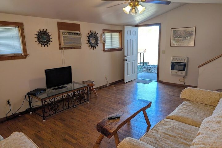 Cedarvale Cabins at Turner Falls