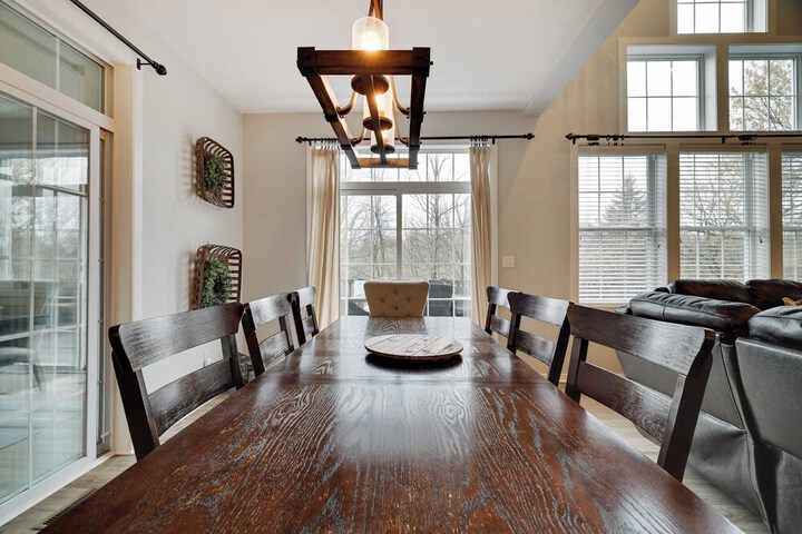 The Nest at Pinecrest by Avantstay Spacious Deck Game Room, Fire Pit