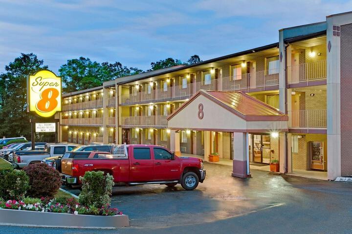 Hotel 2 of 12
